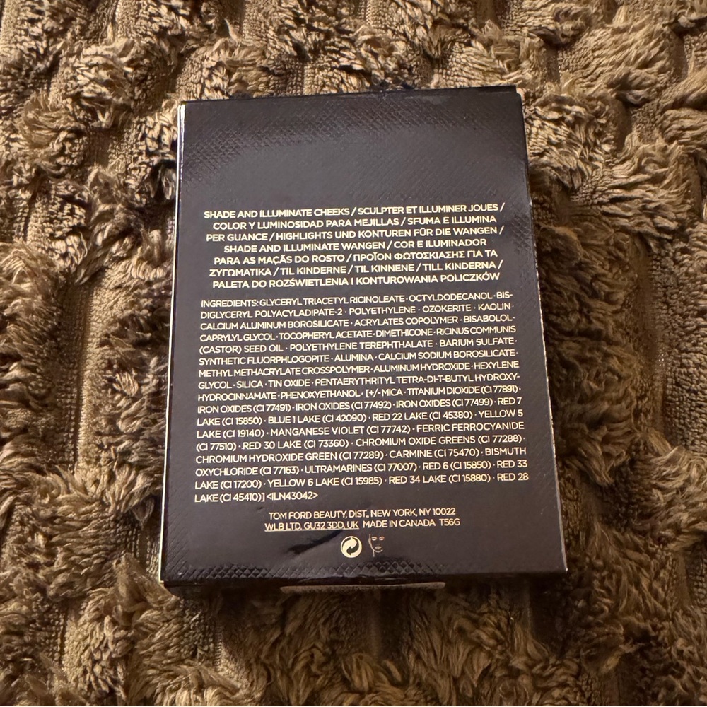 TOM FORD Beauty Shade & Illuminate Cheeks Palette - Picture 5 of 8